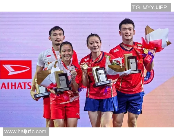 上海羽毛球队在大师赛中的团队协作表现分析与评价